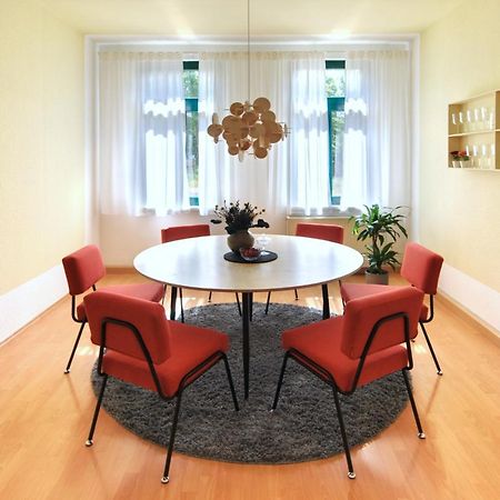 Vonbehling Boutique Apartment Mit 65Zoll Tv Und Designerstuecken Halle  外观 照片