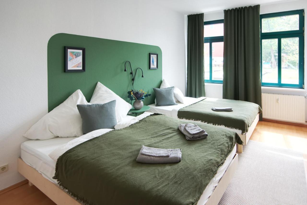 Vonbehling Boutique Apartment Mit 65Zoll Tv Und Designerstuecken Halle  外观 照片